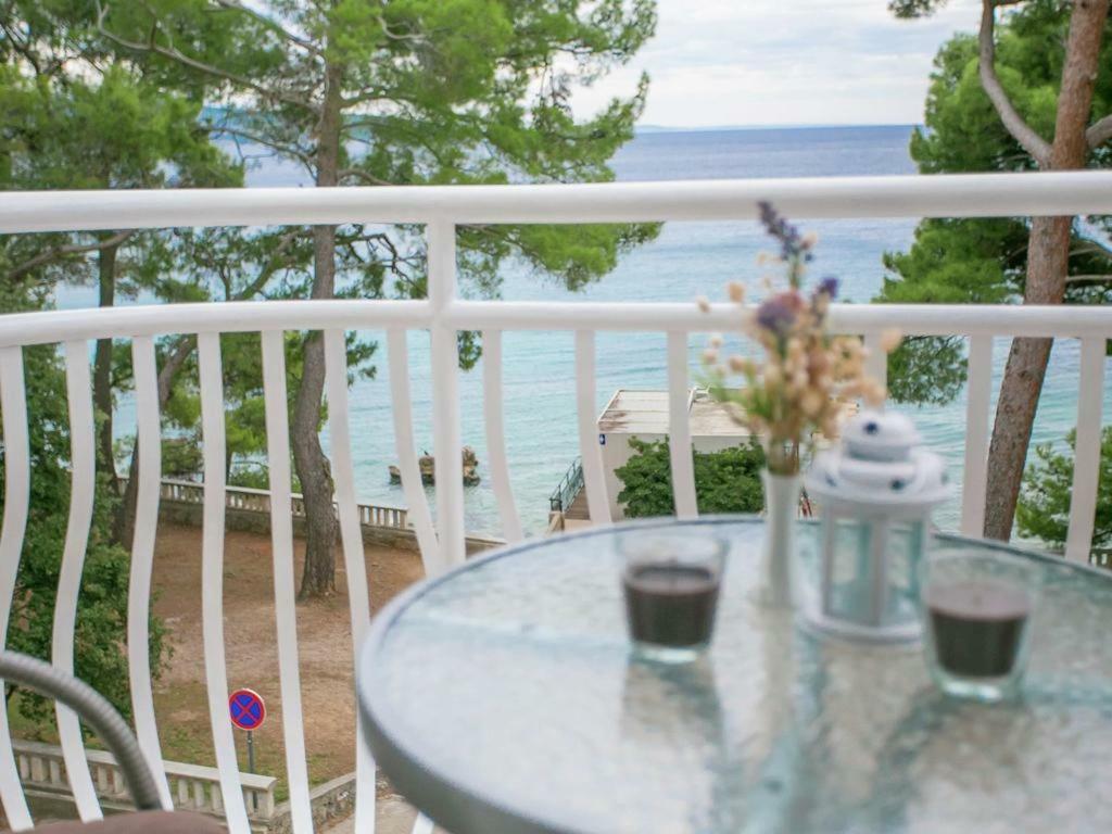 Sesar Apartments Krk - No. 3 Cvita クルク エクステリア 写真