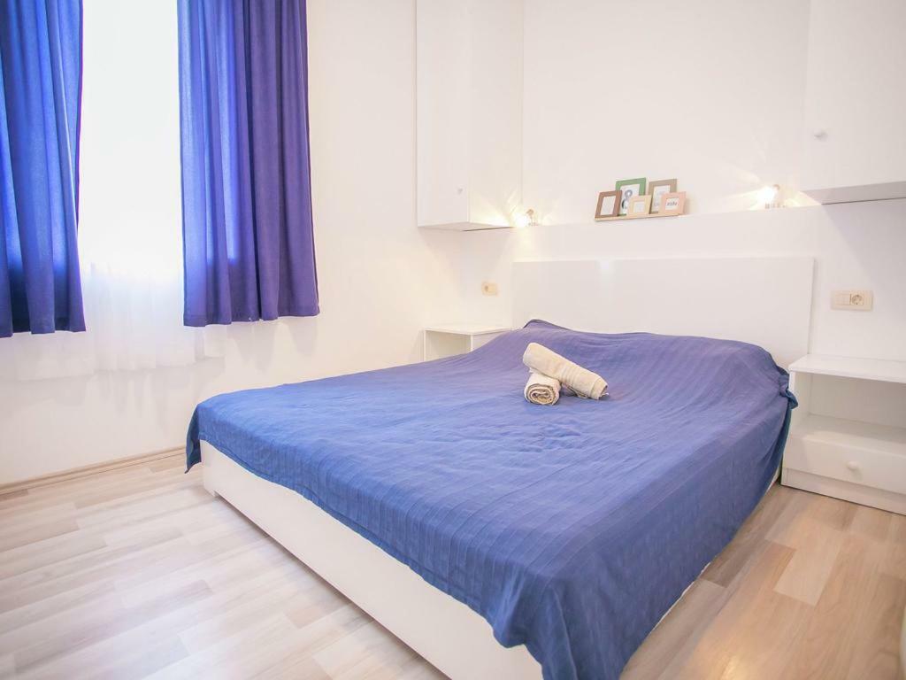 Sesar Apartments Krk - No. 3 Cvita クルク エクステリア 写真